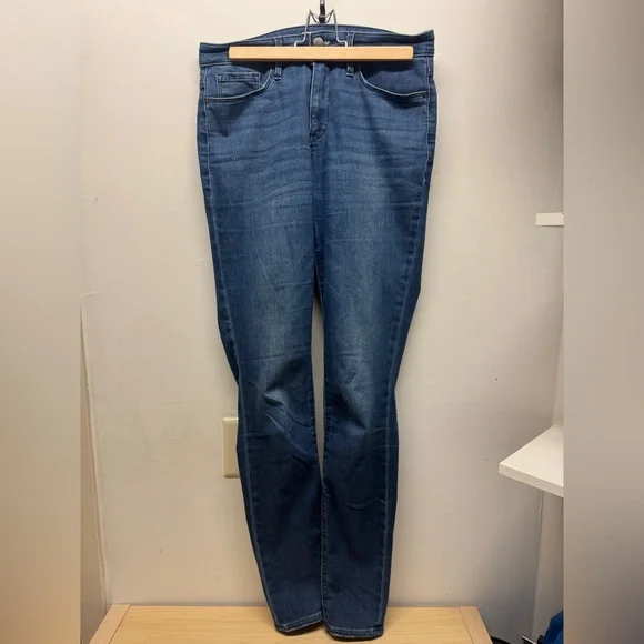 Athleta Women's Sculptek Skinny Jeans 8 Tall - Picture 1 of 4